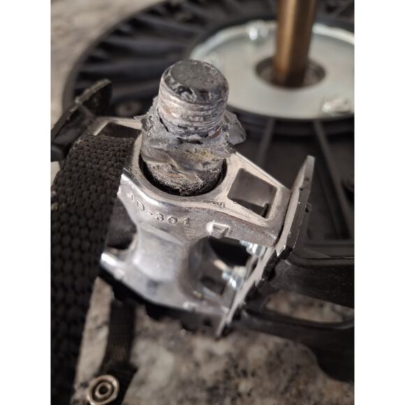 NordicTrack iFIT | COMM S22I Stationary Bike Right Crank Arm with Pedal 438704 - Picture 6 of 8